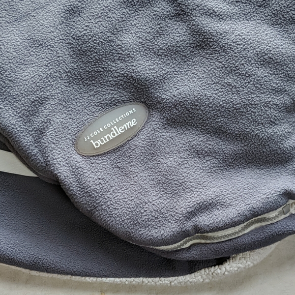 JJ Cole Collections BundleMe Car Seat Cover - Picture 4 of 7